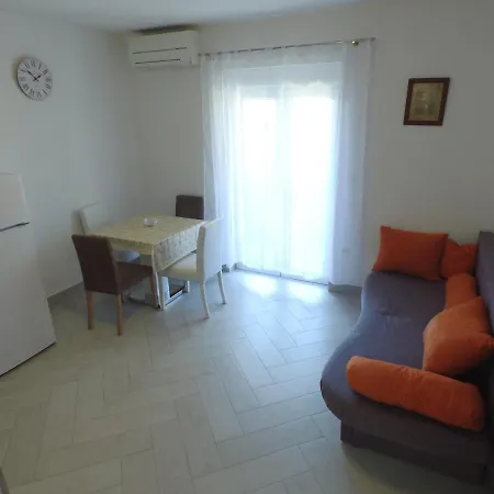 Miki Apartment