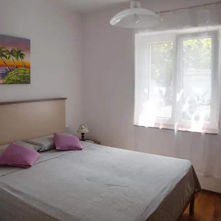 Apartment Miki Fazana